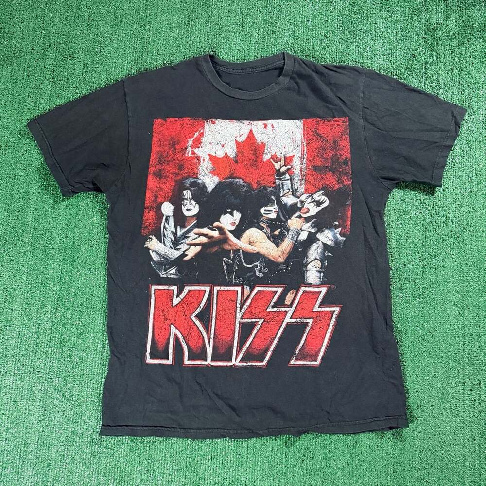 KISS Invades Canada Tour 2013 T-Shirt Size Large